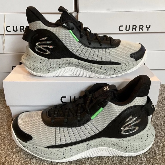 UA Curry 3Z7 - Picture 4 of 4